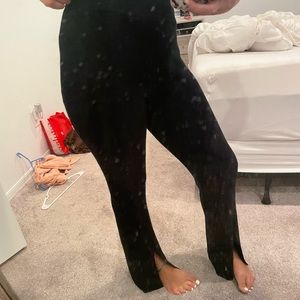 Never Worn , Abercrombie black flare pants , Size xs
